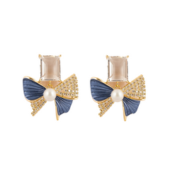 Crystal Bow Pearl Stud Earrings | Gold-Plated Stainless Steel  – KZ8812311