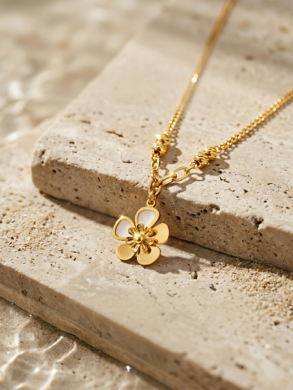 Blooming Grace Necklace | Gold-Plated Stainless Steel – KZ88123141