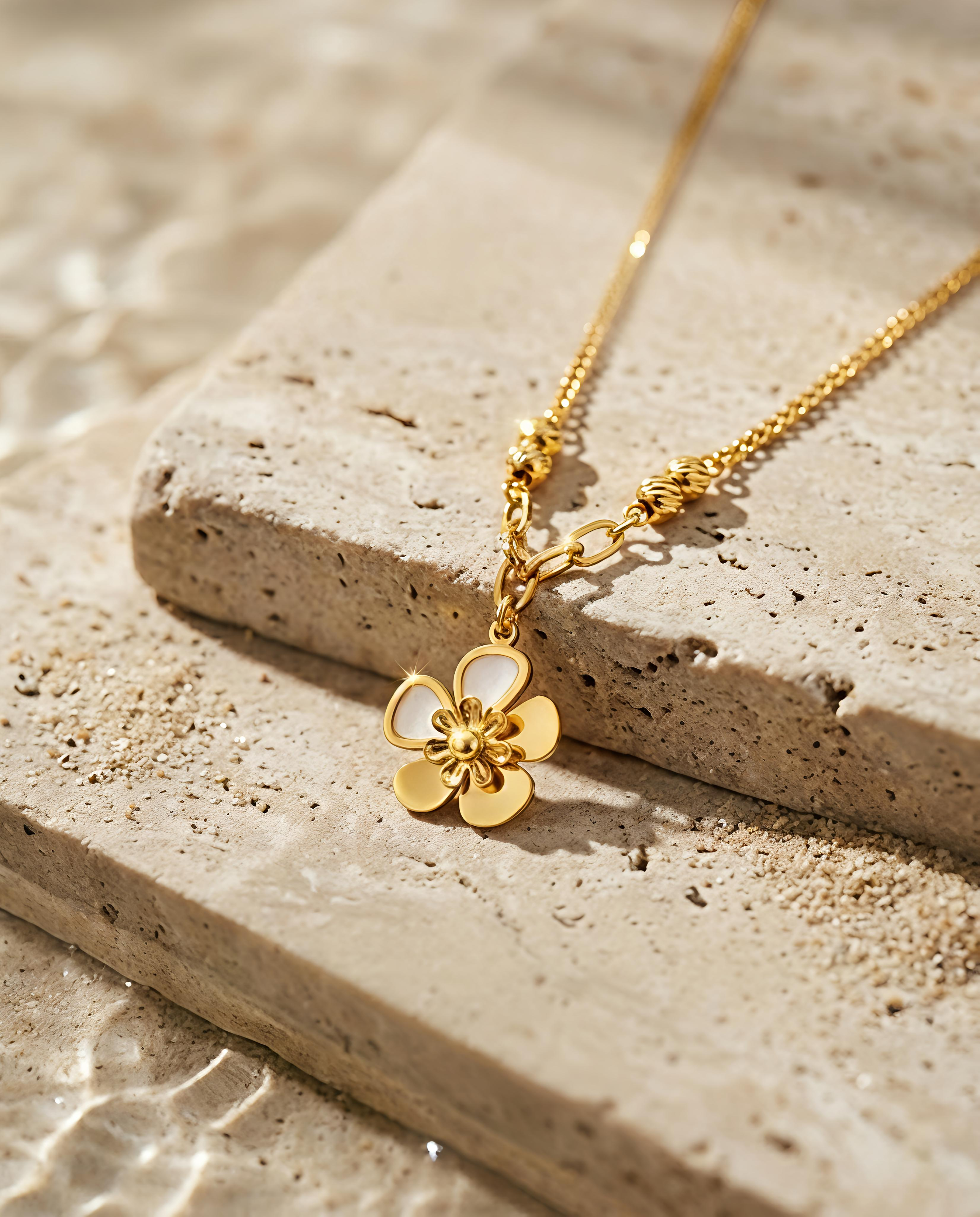 Blooming Grace Necklace | Gold-Plated Stainless Steel – KZ88123141