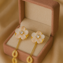 Aurora Bloom Floral Drop Earrings | Gold-Plated Stainless Steel – KZ8812320