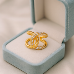 Interlock Glam Ring | Adjustable Gold-Plated Stainless Steel–KZ88123100