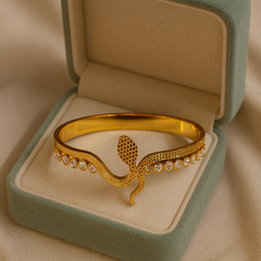 Crystal Cobra Elegance Kada | Gold-Plated Stainless Steel– KZ8812362