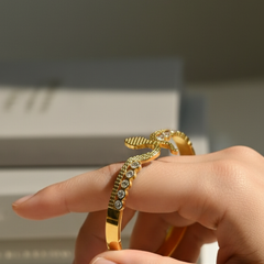Crystal Cobra Elegance Kada | Gold-Plated Stainless Steel– KZ8812362
