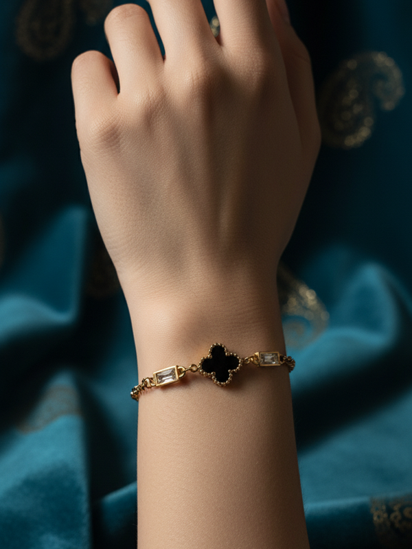 Black Clover Baguette Bracelet | Adjustable Gold-Plated Stainless Steel – KZ8812306