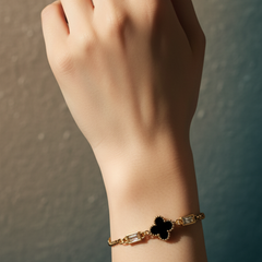 Black Clover Baguette Bracelet | Adjustable Gold-Plated Stainless Steel – KZ8812306