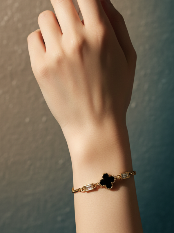 Black Clover Baguette Bracelet | Adjustable Gold-Plated Stainless Steel – KZ8812306