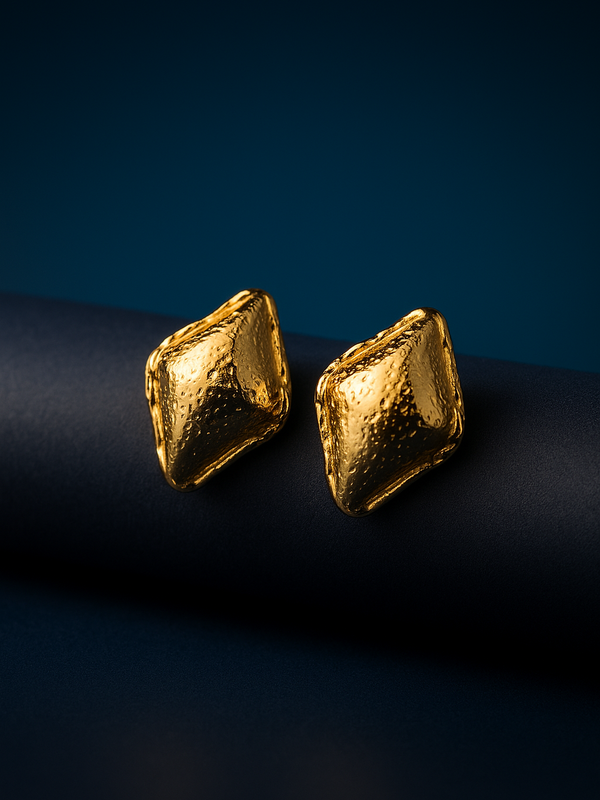 GoldCrush Stud Earrings | Gold-Plated Stainless Steel – KZ8812332