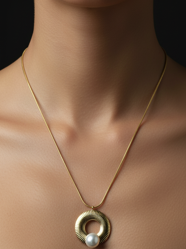Golden Orbit Pearl Pendant | Gold-Plated Stainless Steel – KZ8812353