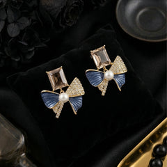Crystal Bow Pearl Stud Earrings | Gold-Plated Stainless Steel  – KZ8812311