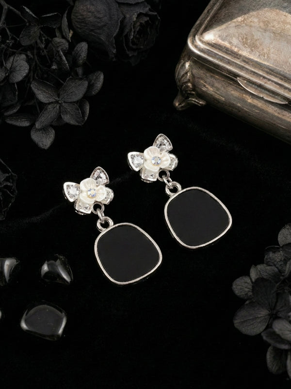 Midnight Bloom Earrings | Gold-Plated Stainless Steel – KZ8812317