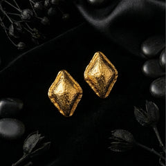 GoldCrush Stud Earrings | Gold-Plated Stainless Steel – KZ8812332