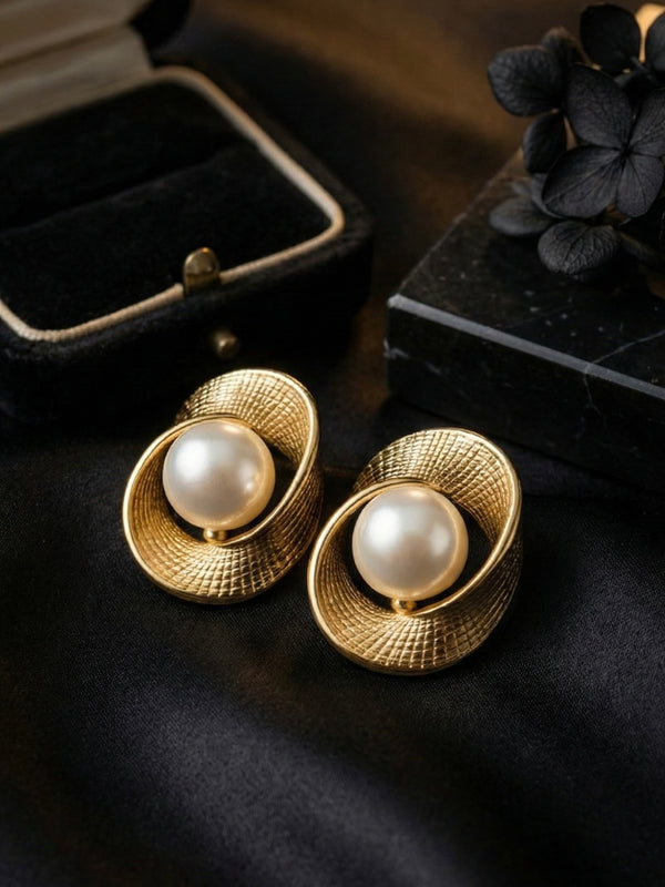 Imperial Gold Sphere Pearl Earrings | Gold-Plated Stainless Steel – KZ8812338