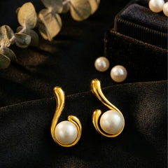 Infinity Curve Pearl Earrings | Gold-Plated Stainless Steel  – KZ8812339