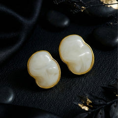 MilkyShell Modern Studs | Gold-Plated Stainless Steel – KZ8812341