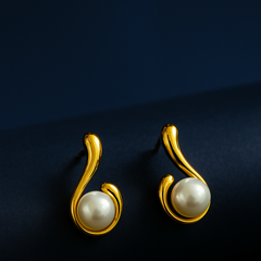Infinity Curve Pearl Earrings | Gold-Plated Stainless Steel  – KZ8812339