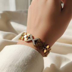 Majestic Clover Crown Kada | Gold-Plated Stainless Steel  – KZ8812368
