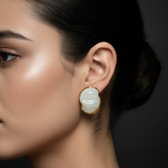 MilkyShell Modern Studs | Gold-Plated Stainless Steel – KZ8812341