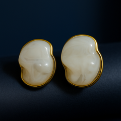 MilkyShell Modern Studs | Gold-Plated Stainless Steel – KZ8812341