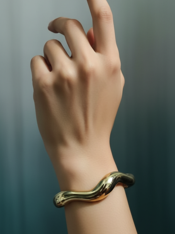 Regal Twist Statement Kada – | Gold-Plated Stainless Steel -KZ8812371