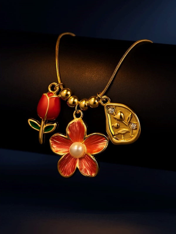 Coral Flower and Bud Necklace | Gold-Plated Stainless Steel – KZ8812326