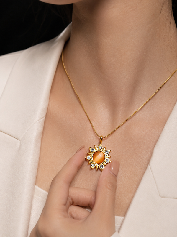 Golden Sun Goddess Vibe Necklace | Gold-Plated Stainless Steel – KZ88123151