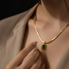 Eluri Green Pendant | Gold-Plated Stainless Steel – KZ88123165