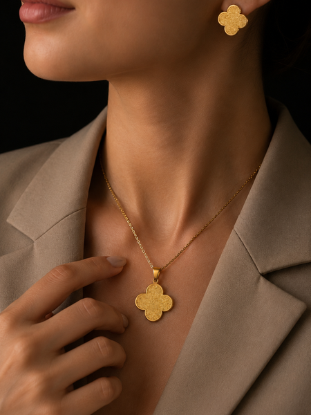 Golden Clover Sparkle Jewelry Set | Gold-Plated Stainless Steel – KZ8812350