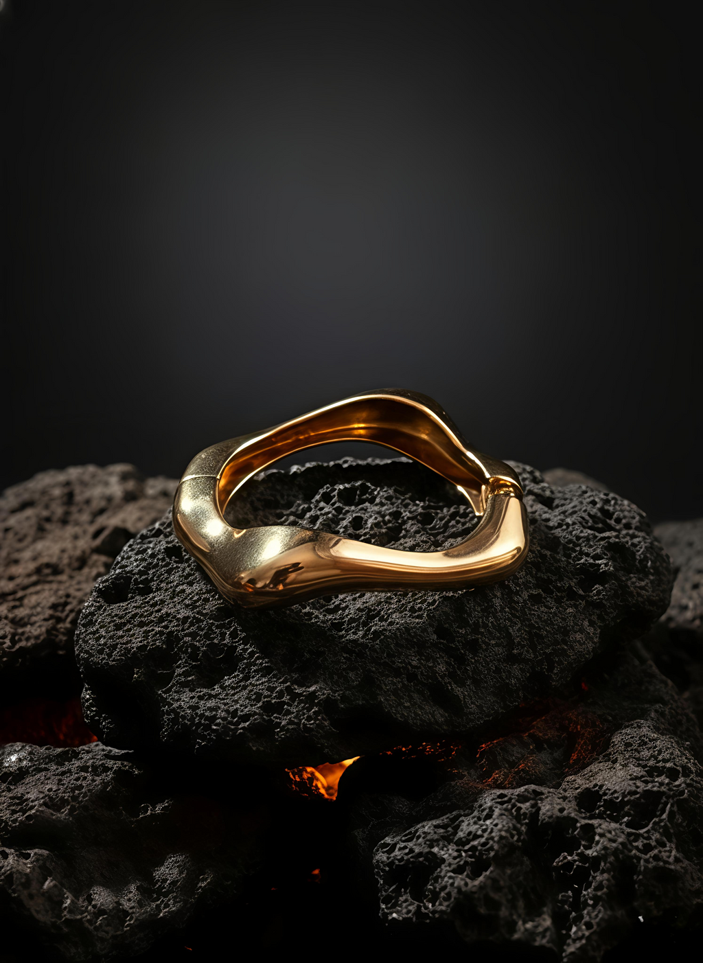 Regal Twist Statement Kada – | Gold-Plated Stainless Steel -KZ8812371