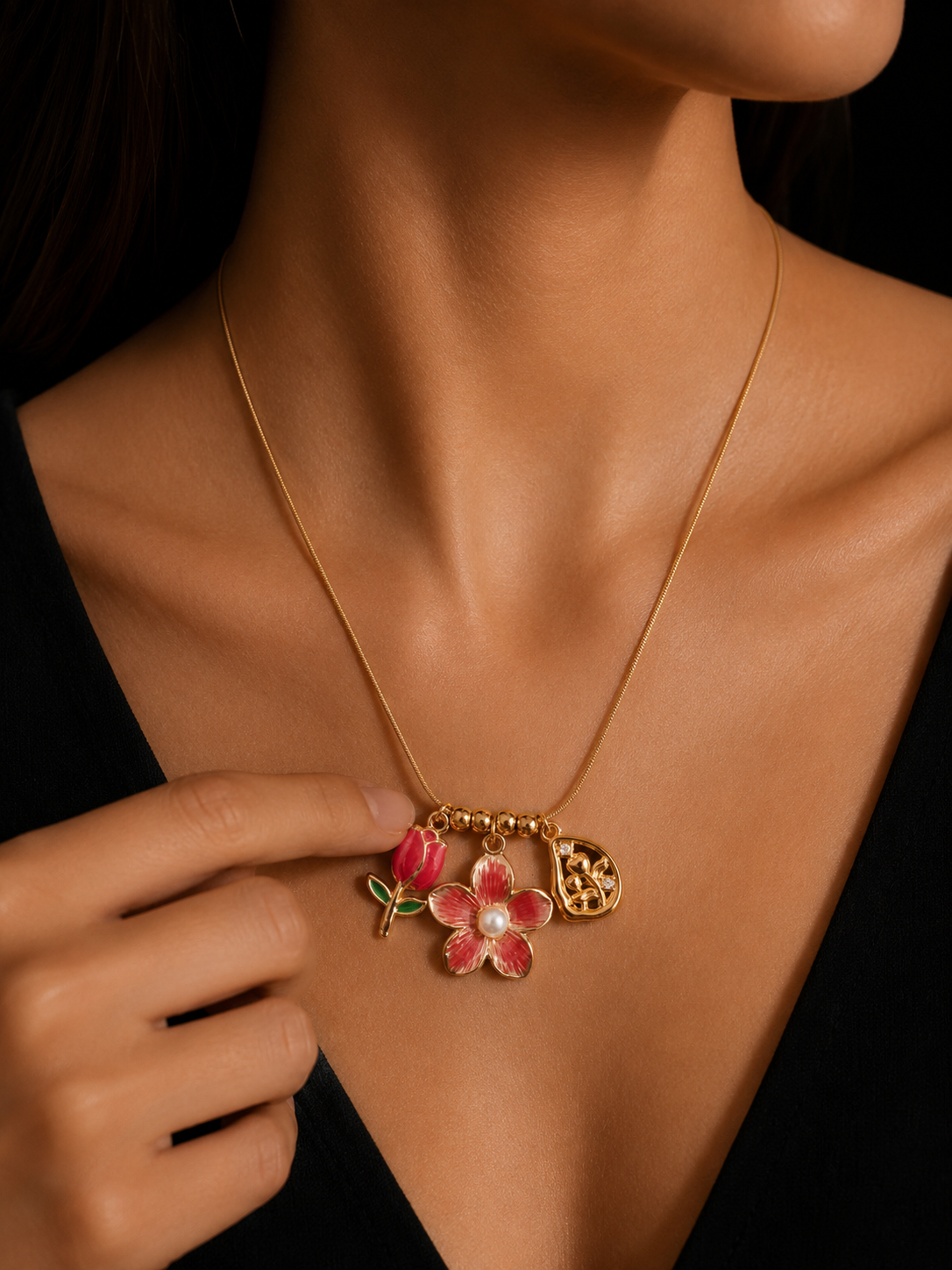 Coral Flower and Bud Necklace | Gold-Plated Stainless Steel – KZ8812326