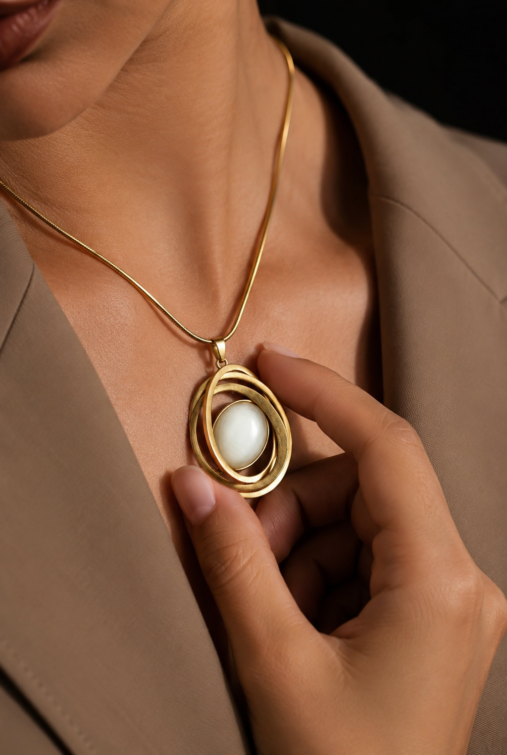 Crown Orbit Prestige Necklace | Gold-Plated Stainless Steel  – KZ8812348