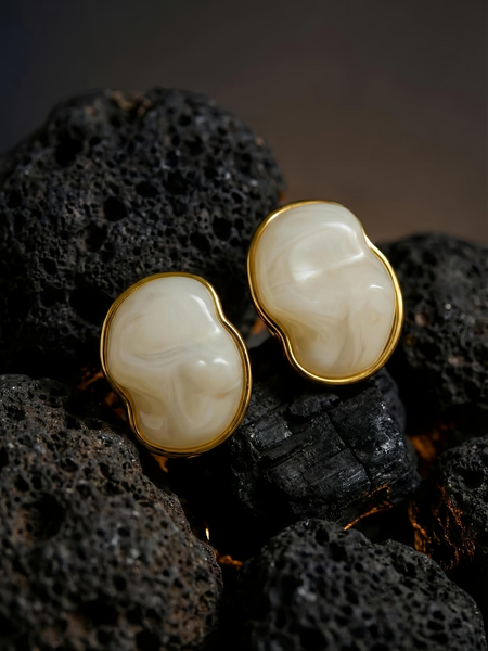 MilkyShell Modern Studs | Gold-Plated Stainless Steel – KZ8812341