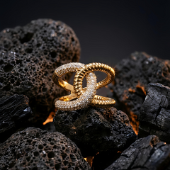 Interlock Glam Ring | Adjustable Gold-Plated Stainless Steel–KZ88123100