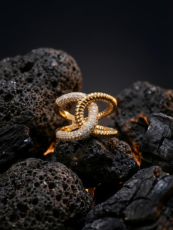 Interlock Glam Ring | Adjustable Gold-Plated Stainless Steel–KZ88123100