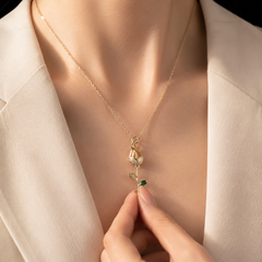 Golden Rose Bud Necklace | Gold-Plated Stainless Steel – KZ8812302