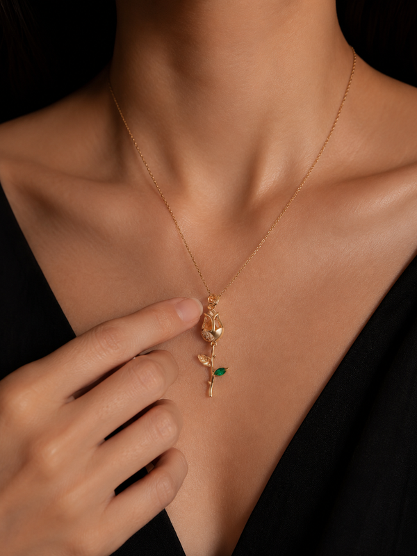 Golden Rose Bud Necklace | Gold-Plated Stainless Steel – KZ8812302