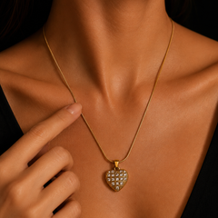 Heartburst Sparkle Necklace | Gold-Plated Stainless Steel – KZ8812355