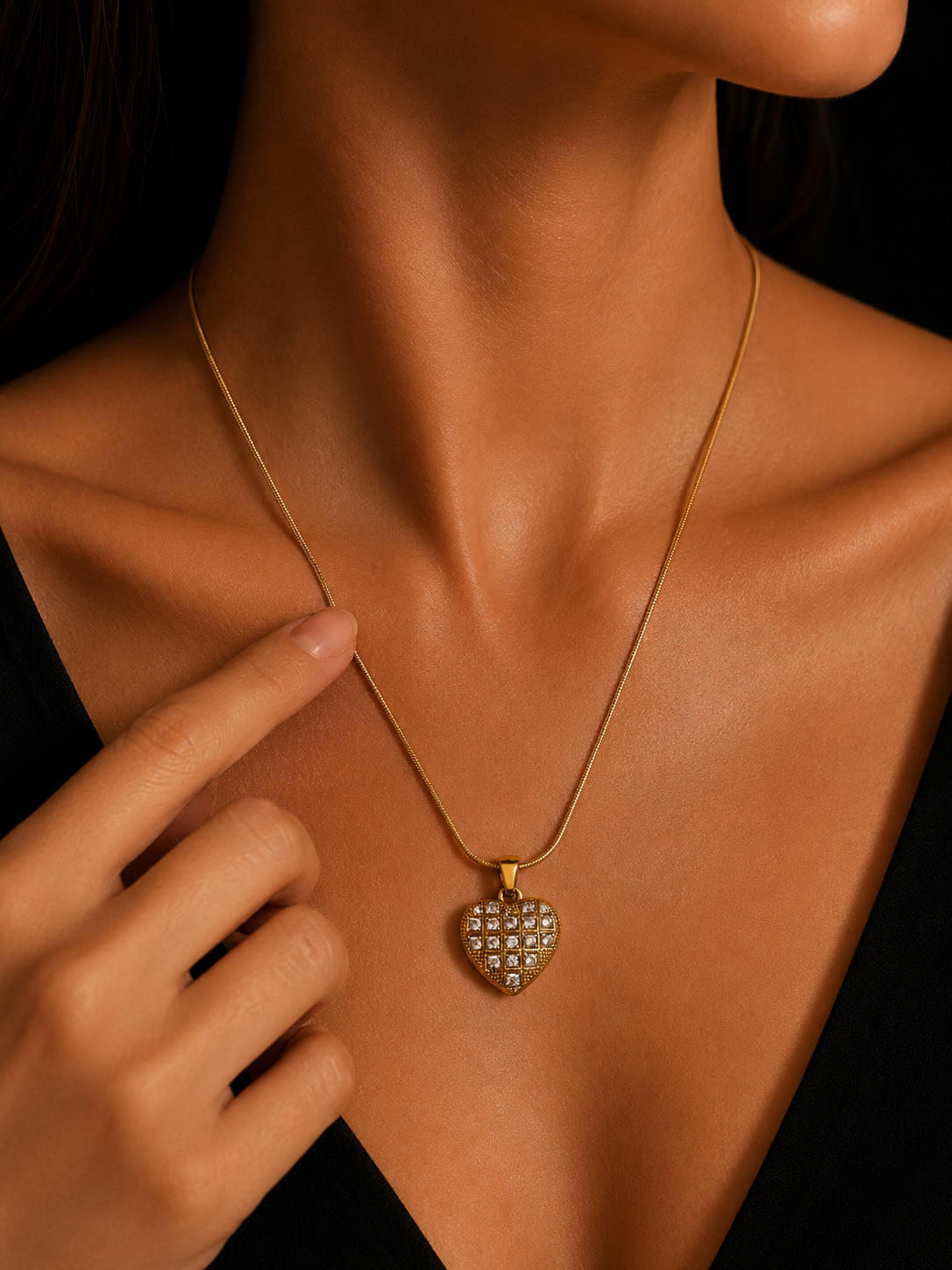 Heartburst Sparkle Necklace | Gold-Plated Stainless Steel – KZ8812355