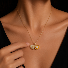 Sparkling Seashell Locket Necklace | Gold-Plated Stainless Steel – KZ8812308