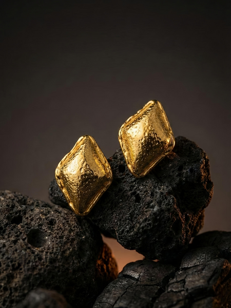 GoldCrush Stud Earrings | Gold-Plated Stainless Steel – KZ8812332