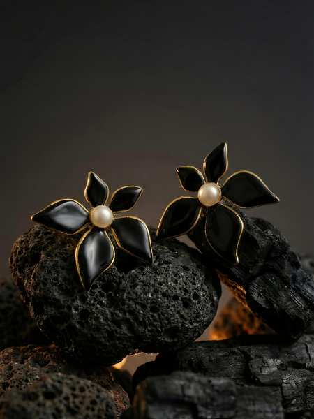 Black Flower Pearl Earrings | Gold-Plated Stainless Steel – KZ8812330