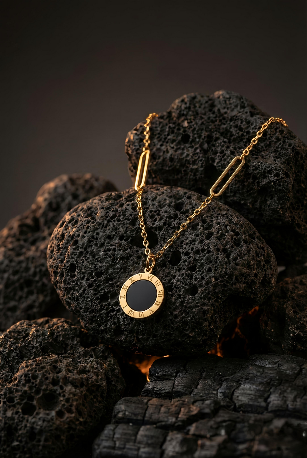 Roman Rhythm Pendant Chain | Gold-Plated Stainless Steel – KZ8812358