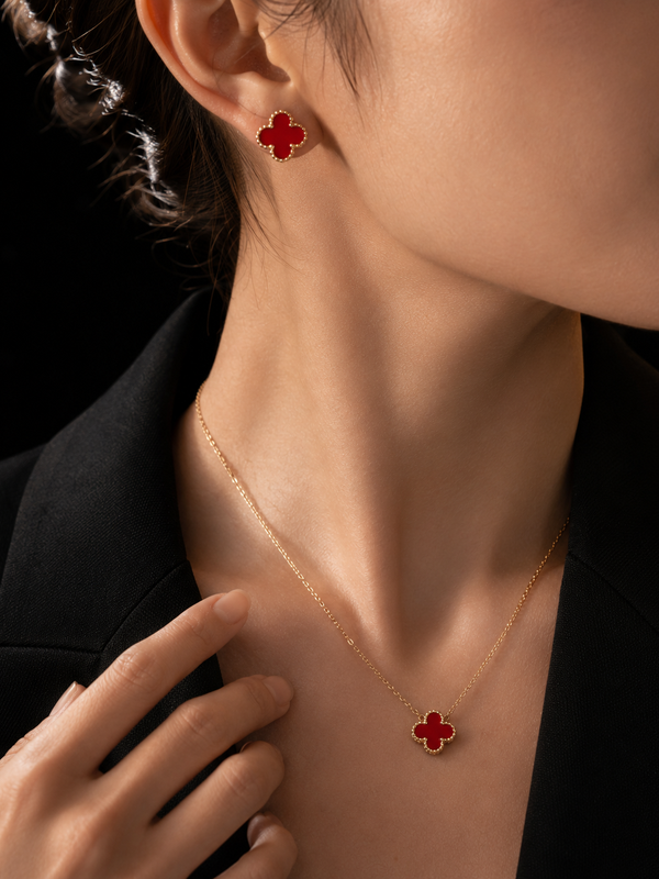 Clover Pendant & Studs Jewelry Set | Gold-Plated Stainless Steel  – KZ8812321