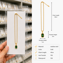 Emerald Aura Necklace | Gold-Plated Stainless Steel – KZ88123204